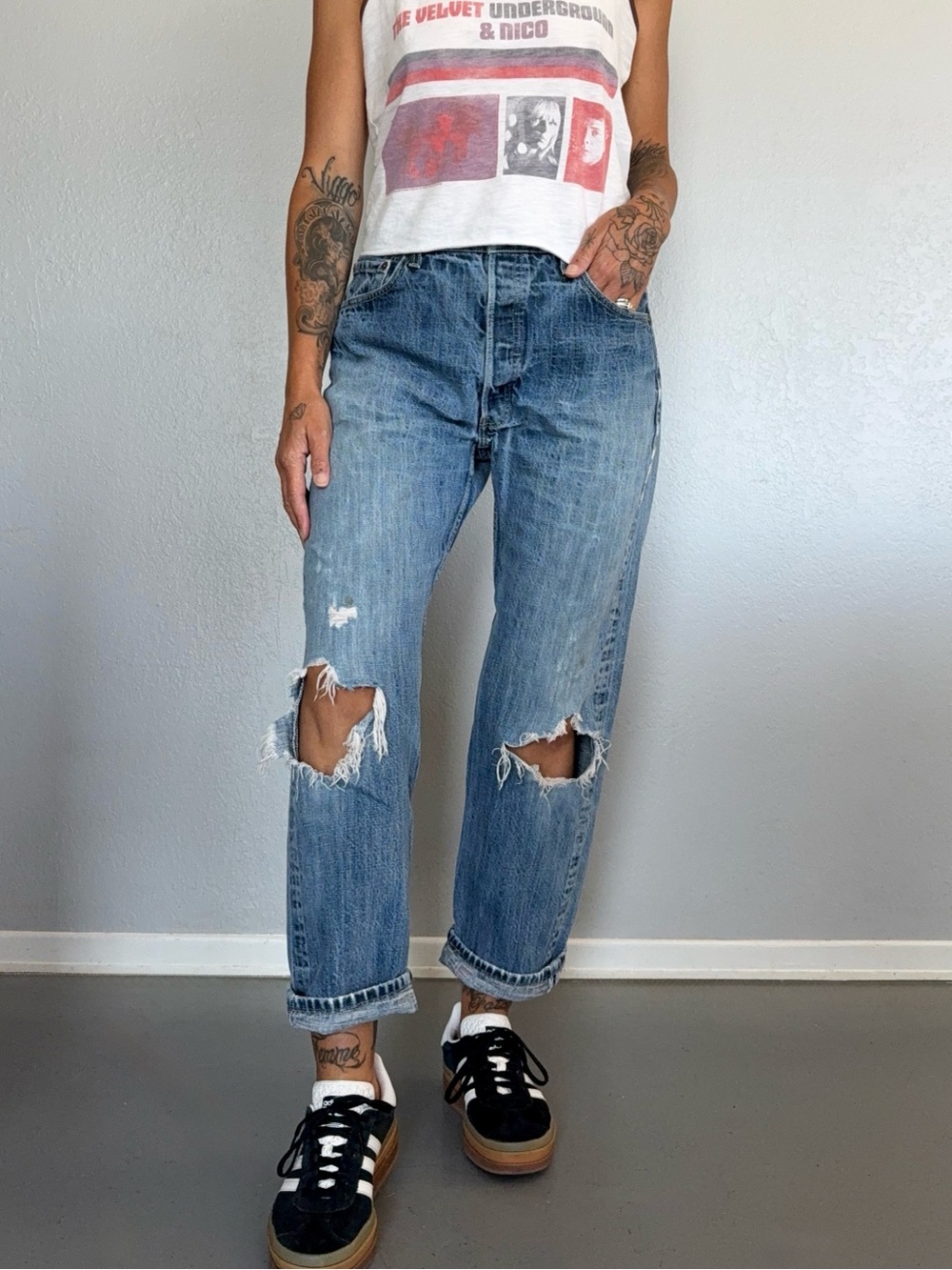Vintage Levi's 501 Original Fit Distressed Jeans • Sz 33x28